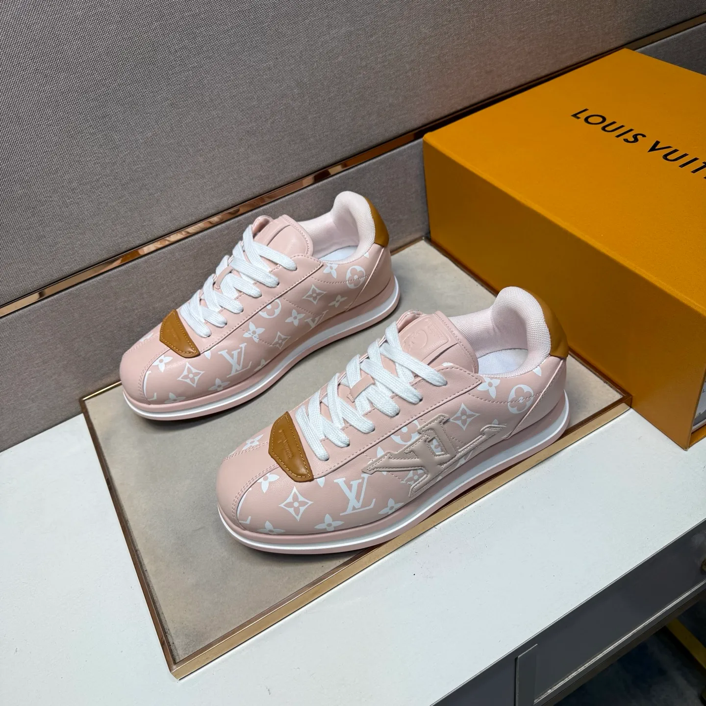 Men's men's shoes 💰pp560 [LV～] Men's casual shoes 2025z cabinet sales simultaneously 🔶Size: 38-44 #️⃣ 🔷5 colors🔜The upper is made of multi-material splicing➕Mesh lining, comfortable and breathable, sole: original comfortable and wear-resistant outsole, ⚠️real thing📱photographed🎬real thing is better📢📢📢